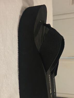 No Boundaries Black Platform Knit Flip-Flop Sandals